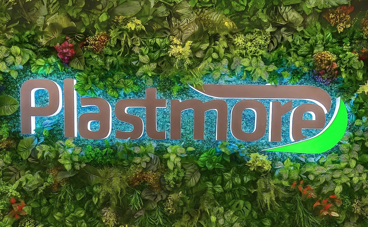 Plastmore